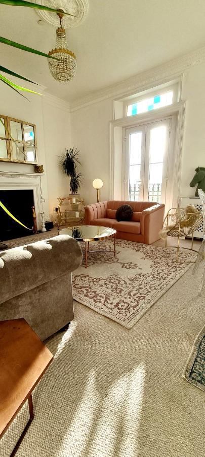 Elegant 5 Bed 4 Bath 'Vogue House' Parisian Style Home مارجيت المظهر الخارجي الصورة